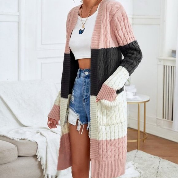 Colorblock Double Pocket Cable Knit Cardigan - Picture 2 of 5